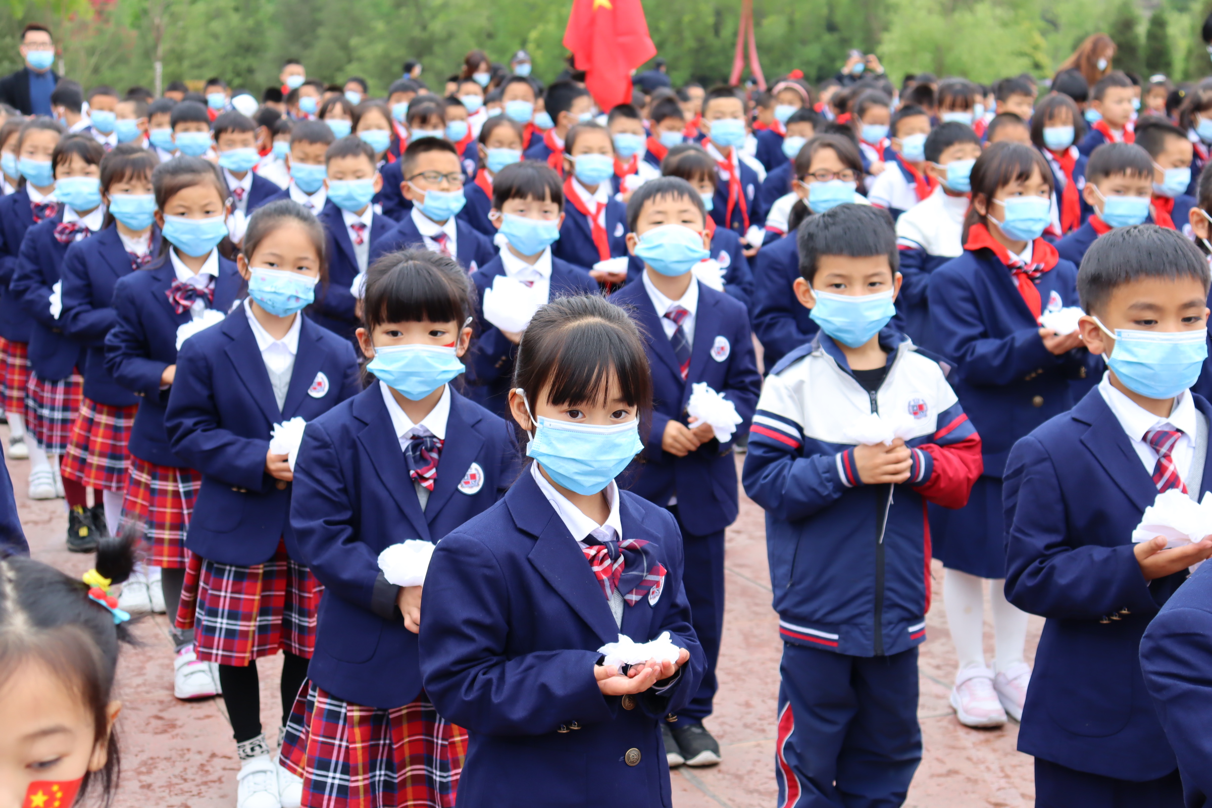 小学部缅怀先烈活动(图15)