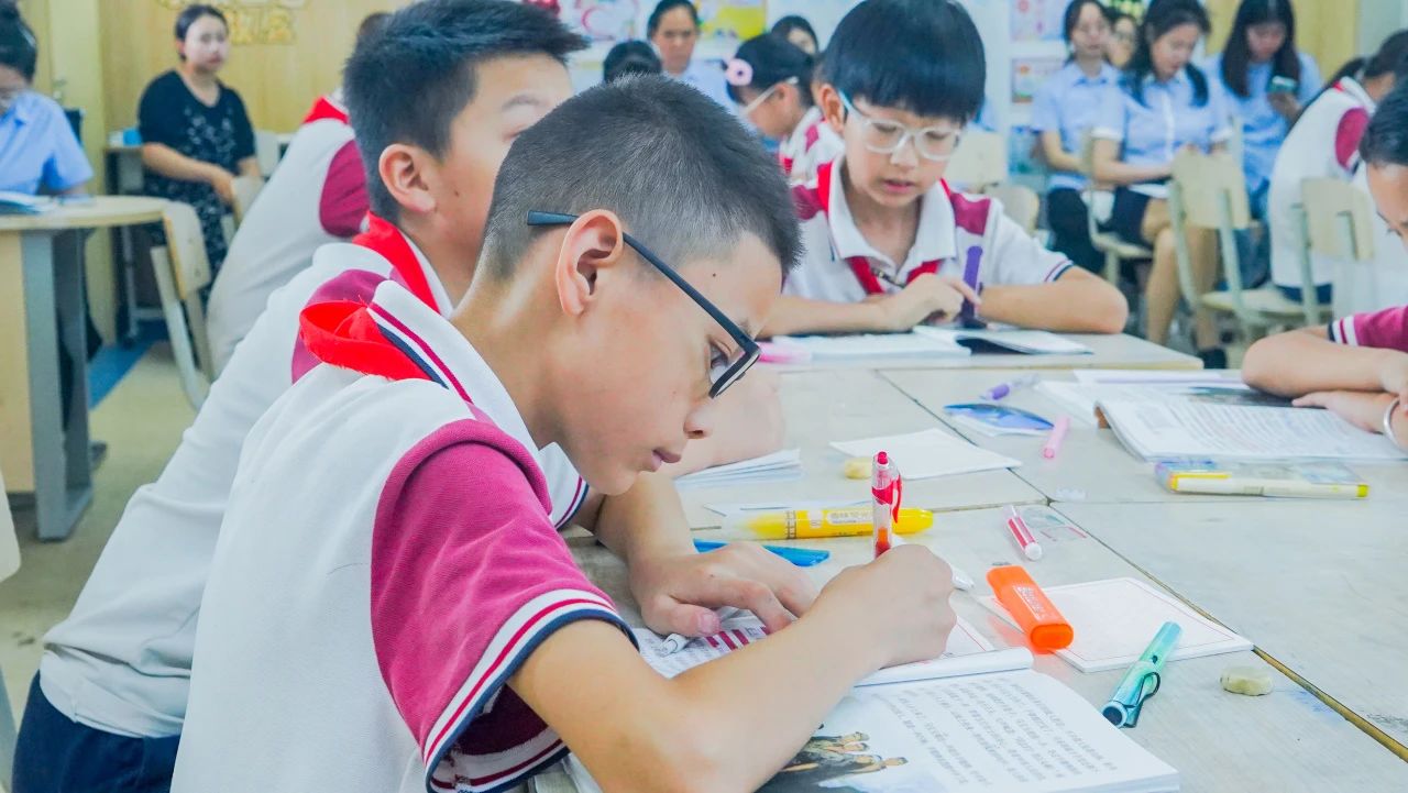 教研风景独好，小学语文组的他们都在干啥？(图7)