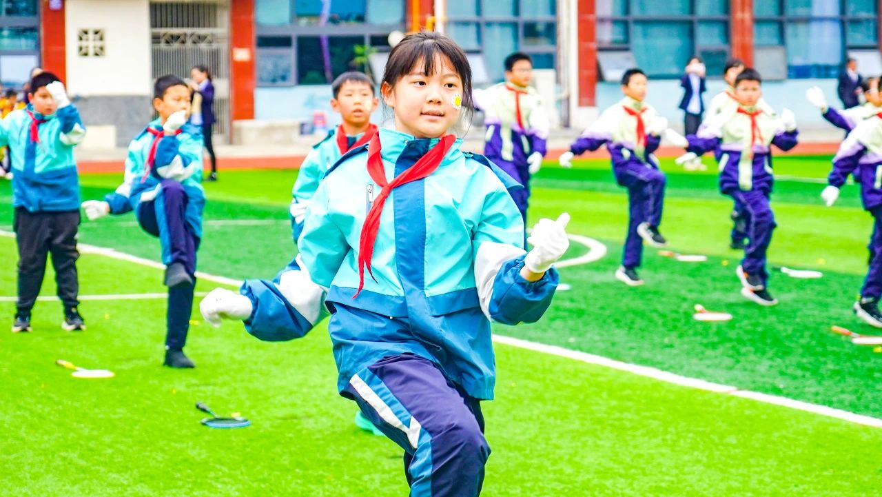 课间律动显英姿，少年朝气正当燃！(图31)
