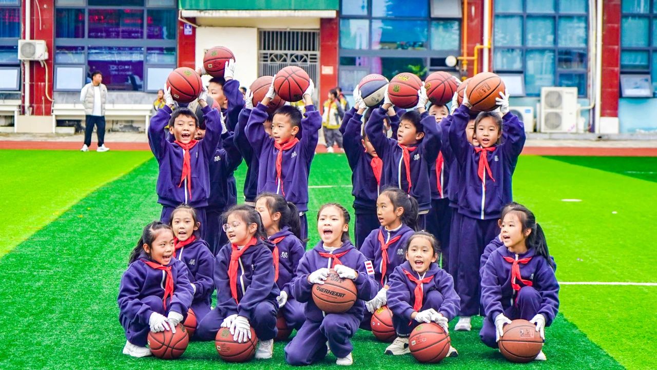课间律动显英姿，少年朝气正当燃！(图44)