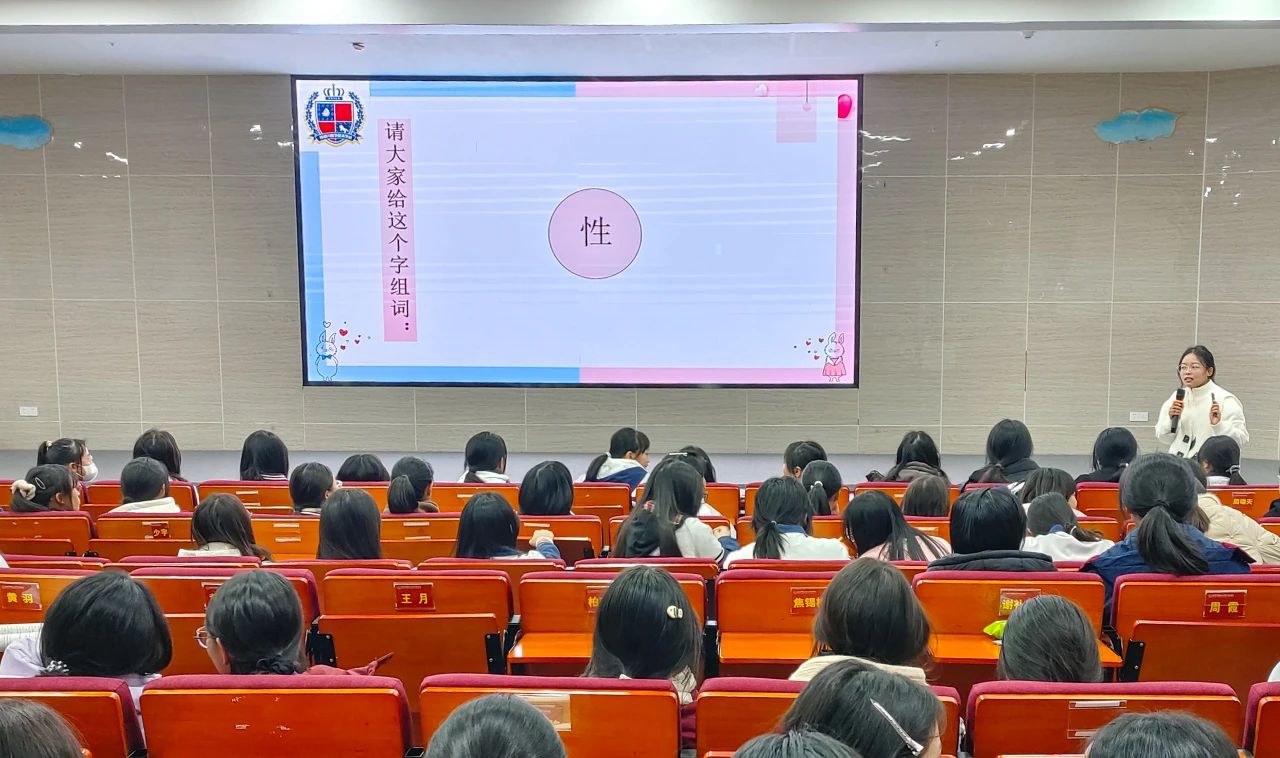 1-2412121HKII.jpg