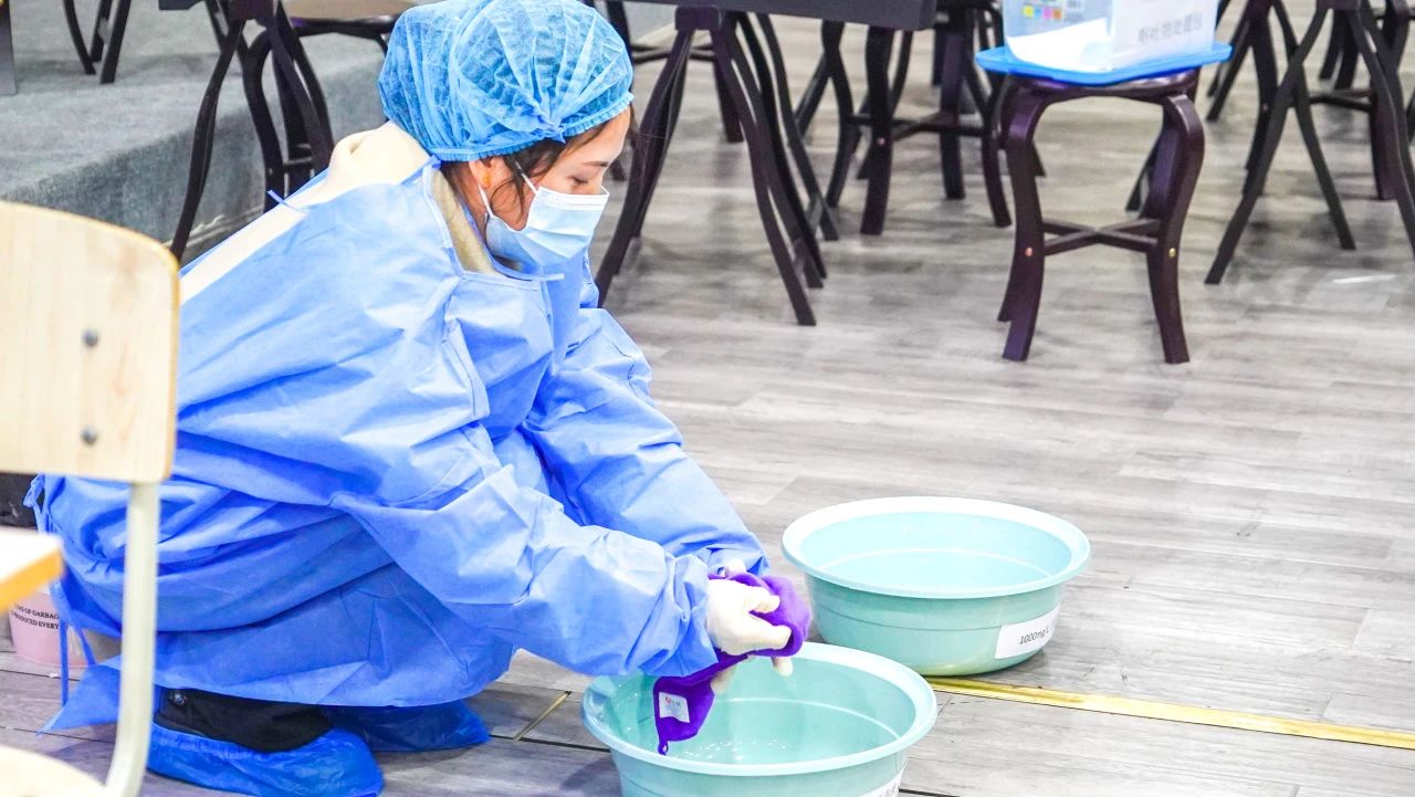 预防诺如病毒 共筑健康屏障 | 成川外举行预防诺如病毒应急处置演练(图11)
