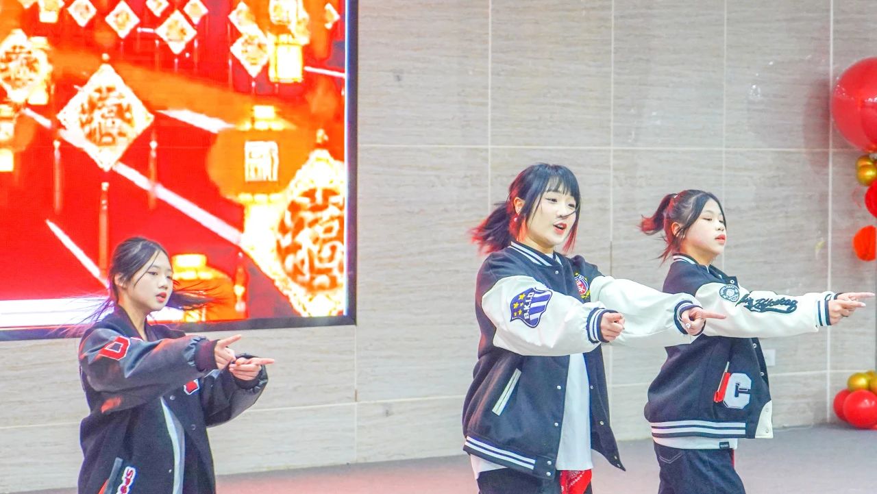 这场晚会炫酷开演！(图3)