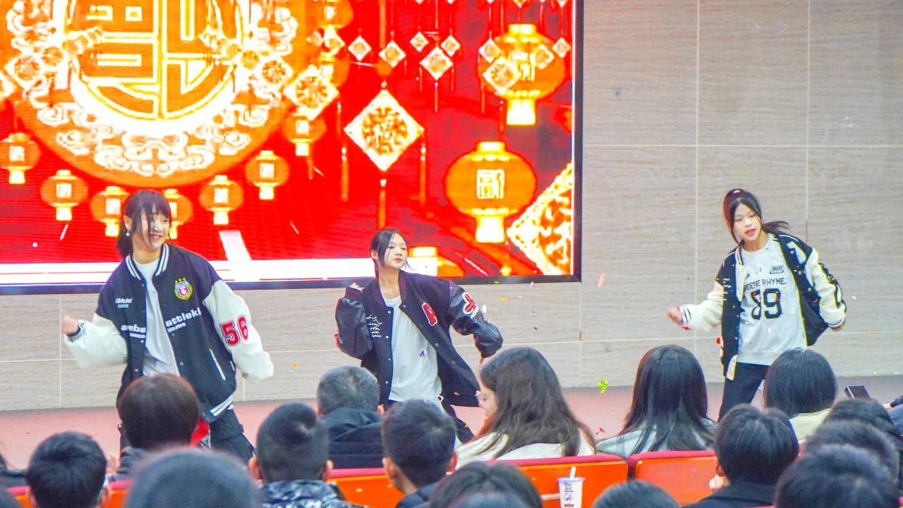 这场晚会炫酷开演！(图4)