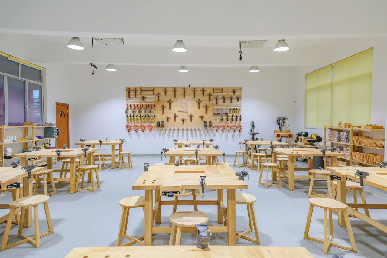 择成川外，通世界舞台｜成都市郫都区川科外国语学校义务段招生简章！(图15)